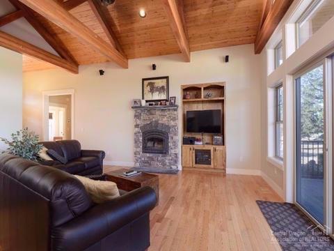 65325 Tweed Rd, Bend, OR 97701 photo 4