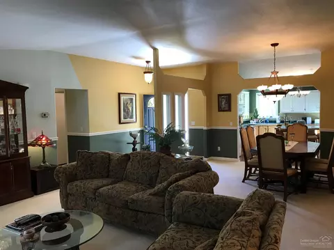 61007 Sugarbush Ln, Bend, OR 97702 photo 5