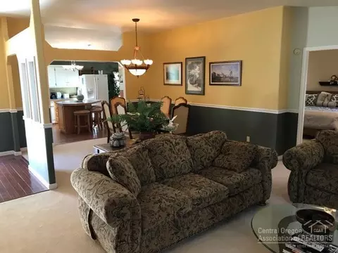 61007 Sugarbush Ln, Bend, OR 97702 photo 7