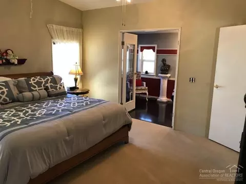 61007 Sugarbush Ln, Bend, OR 97702 photo 12