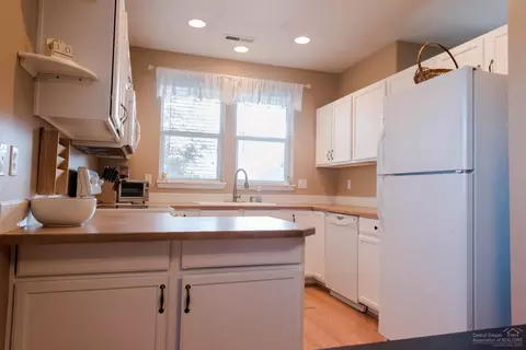 20036 Mount Hope Ln, Bend, OR 97702 photo 6
