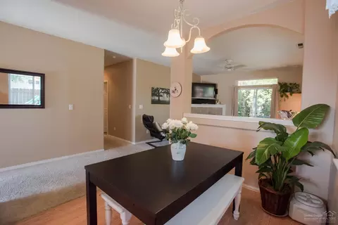 20036 Mount Hope Ln, Bend, OR 97702 photo 9