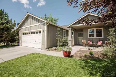 20036 Mount Hope Ln, Bend, OR 97702 photo 2