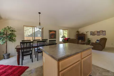 17388 Harlequin Dr, Bend, OR 97707 photo 7