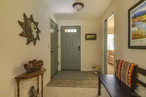 17388 Harlequin Dr, Bend, OR 97707 photo 2