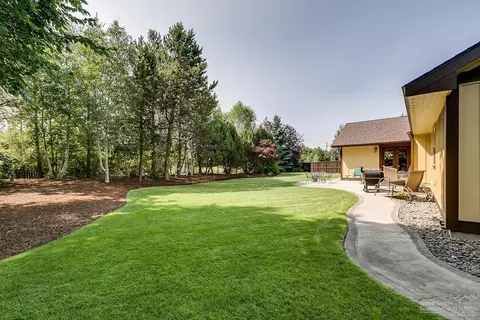 21496 Bradetich Loop, Bend, OR 97701 photo 21