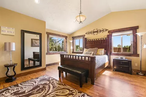 21496 Bradetich Loop, Bend, OR 97701 photo 9
