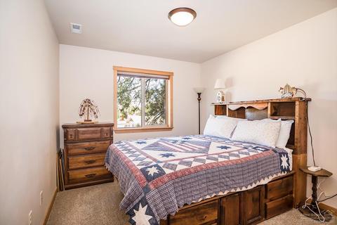 61422 Sunbrook Dr, Bend, OR 97702 photo 17
