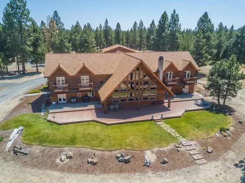 310 Willis, La Pine, OR 97739 photo 2