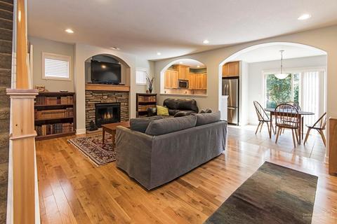 20286 Schaeffer Dr, Bend, OR 97701 photo 3