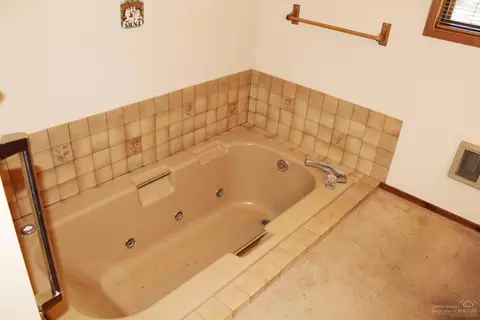 60095 Ridgeview Dr, Bend, OR 97702 photo 20