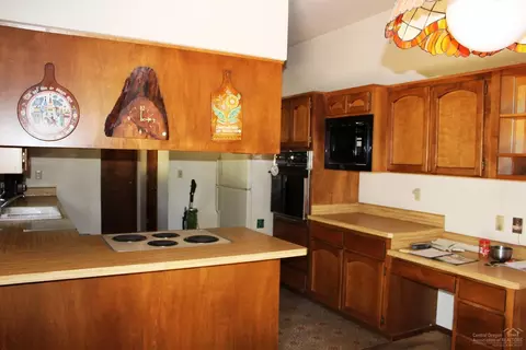 60095 Ridgeview Dr, Bend, OR 97702 photo 14