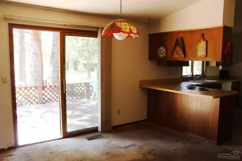 60095 Ridgeview Dr, Bend, OR 97702 photo 16