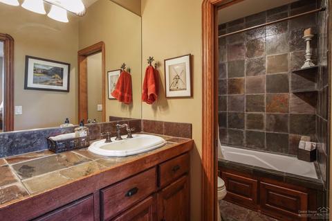 61632 Tam Mcarthur Loop, Bend, OR 97702 photo 20