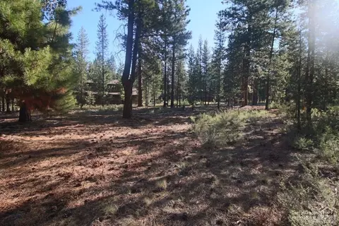56257 Sable Rock Loop Loop, Bend, OR 97707 photo 2