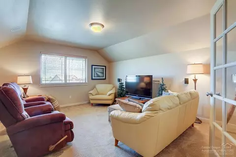 63406 Barton View Pl, Bend, OR 97701 photo 17