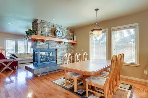 63406 Barton View Pl, Bend, OR 97701 photo 5