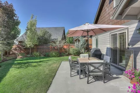 63406 Barton View Pl, Bend, OR 97701 photo 19