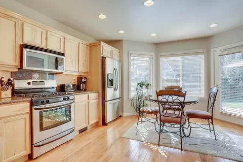 63406 Barton View Pl, Bend, OR 97701 photo 8