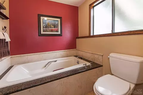 62570 Eagle Rd, Bend, OR 97701 photo 10