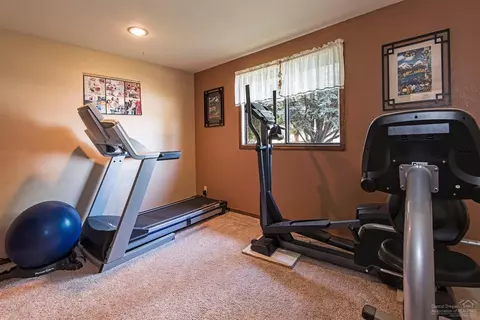 62570 Eagle Rd, Bend, OR 97701 photo 19
