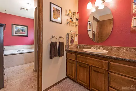 62570 Eagle Rd, Bend, OR 97701 photo 11