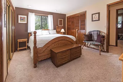62570 Eagle Rd, Bend, OR 97701 photo 9