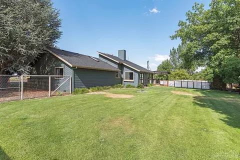 62570 Eagle Rd, Bend, OR 97701 photo 25
