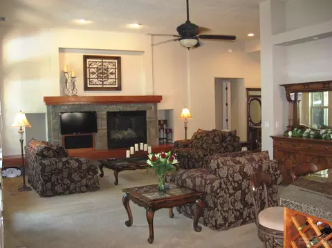 19595 Blue Lake Loop, Bend, OR 97702 photo 9