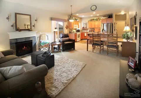 20730 Beaumont Dr, Bend, OR 97701 photo 7