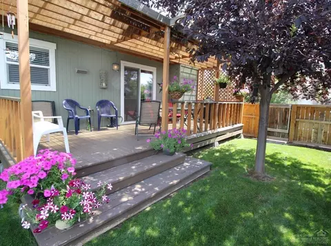 20730 Beaumont Dr, Bend, OR 97701 photo 8