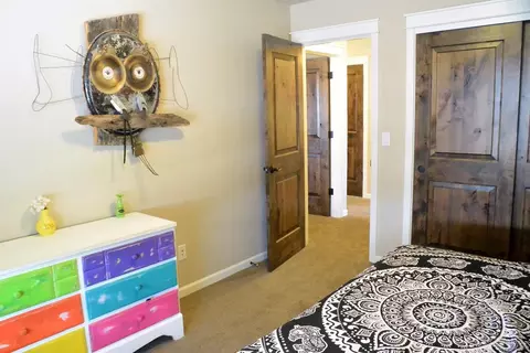 61117 Manhae Loop, Bend, OR 97702 photo 13