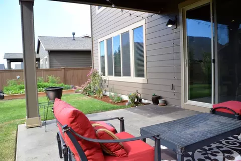 61117 Manhae Loop, Bend, OR 97702 photo 18