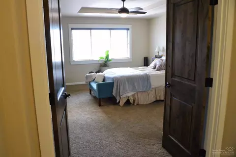 61117 Manhae Loop, Bend, OR 97702 photo 8