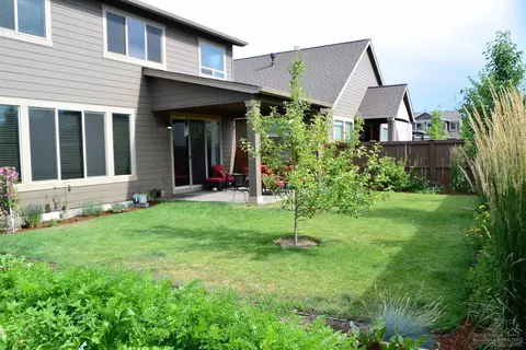 61117 Manhae Loop, Bend, OR 97702 photo 19