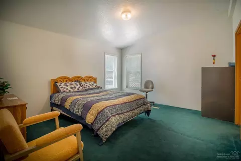 16060 Dick, La Pine, OR 97739 photo 8