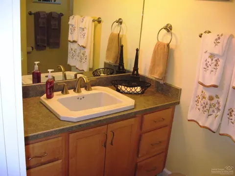 63232 Eastview Dr, Bend, OR 97701 photo 18
