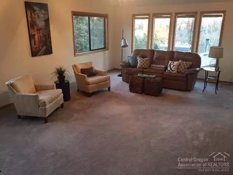 2129 NW 2nd St, Bend, OR 97701 photo 8
