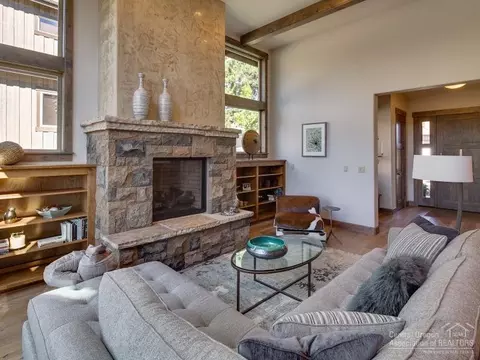 60442 Kangaroo Loop, Bend, OR 97702 photo 6