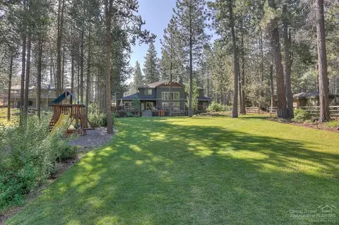 17062 Cooper Dr, Bend, OR 97707 photo 19