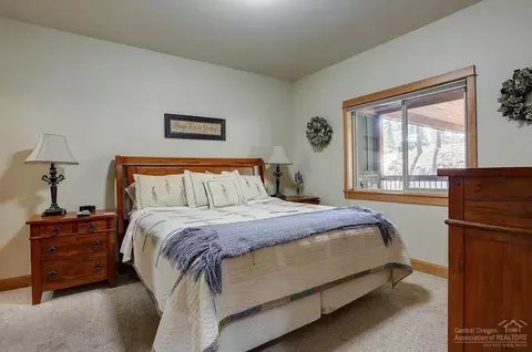17062 Cooper Dr, Bend, OR 97707 photo 20