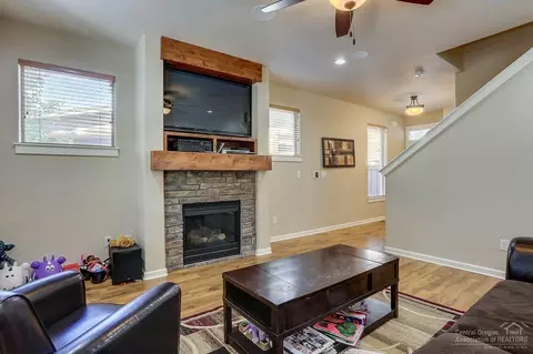 1701 NW Precision Ln, Bend, OR 97703 photo 2