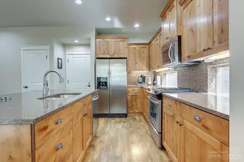 1701 NW Precision Ln, Bend, OR 97703 photo 5
