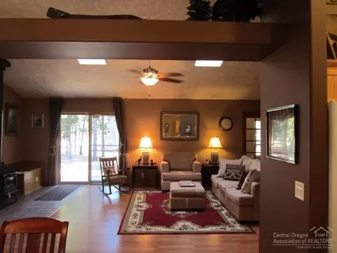 17536 Rosland Rd, La Pine, OR 97739 photo 7