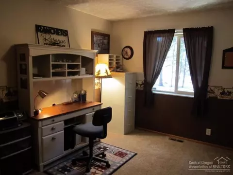 17536 Rosland Rd, La Pine, OR 97739 photo 18