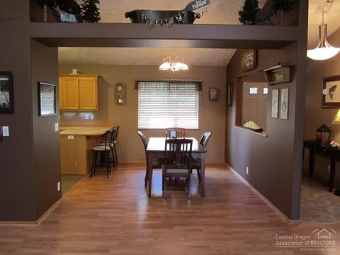 17536 Rosland Rd, La Pine, OR 97739 photo 4