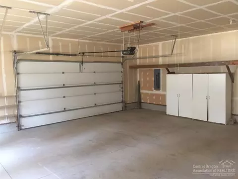 17040 Kasserman Dr, Bend, OR 97707 photo 13