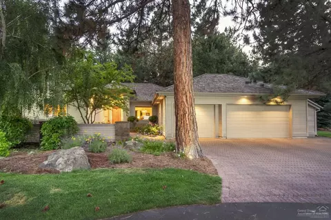 20405 Keystone Ct, Bend, OR 97702 photo 2