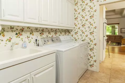 20405 Keystone Ct, Bend, OR 97702 photo 16