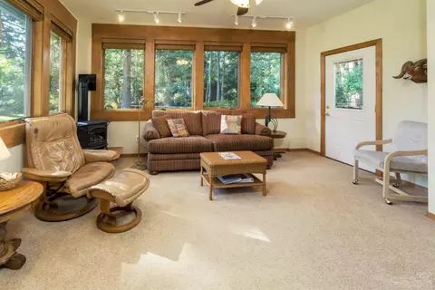 20405 Keystone Ct, Bend, OR 97702 photo 14